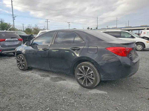 5YFBURHE9KP945765 2019 TOYOTA COROLLA - Image 2