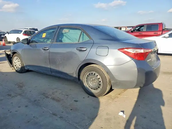 5YFBURHE9KP946527 2019 TOYOTA COROLLA - Image 2