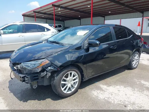 5YFBURHE9KP948634 2019 TOYOTA COROLLA - Image 2