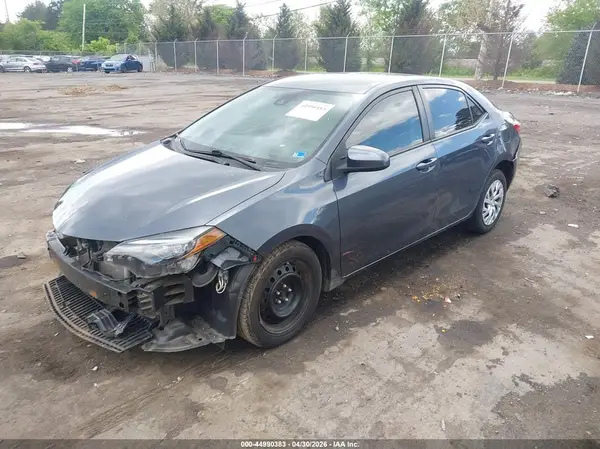 5YFBURHE9KP948892 2019 TOYOTA COROLLA - Image 2