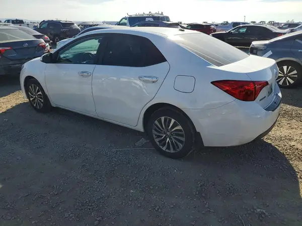 5YFBURHE9KP948908 2019 TOYOTA COROLLA - Image 2