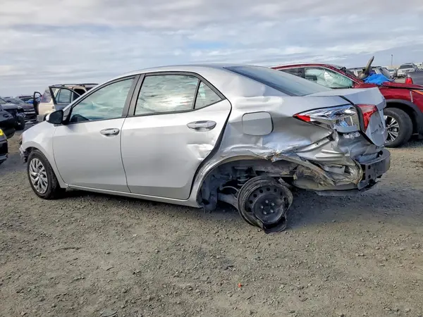 5YFBURHE9KP949346 2019 TOYOTA COROLLA - Image 2