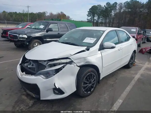 5YFBURHEXGP369904 2016 TOYOTA COROLLA - Image 2