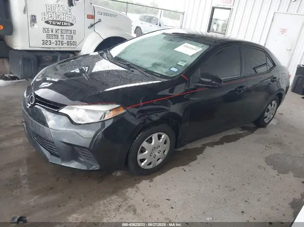5YFBURHEXGP370129 2016 TOYOTA COROLLA - Image 2