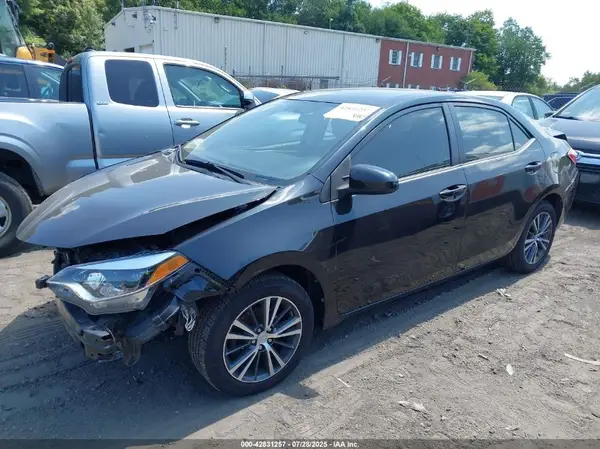 5YFBURHEXGP377341 2016 TOYOTA COROLLA - Image 2