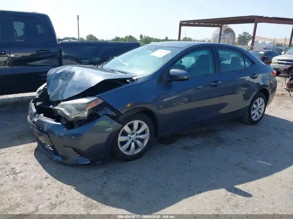 5YFBURHEXGP391045 2016 TOYOTA COROLLA - Image 2