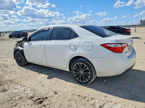5YFBURHEXGP391563 2016 TOYOTA COROLLA - Image 2