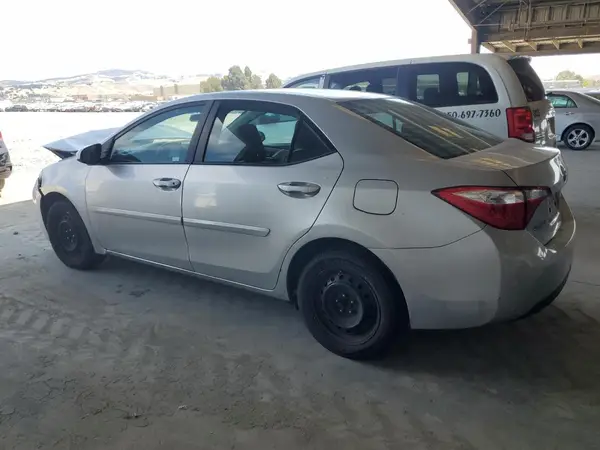 5YFBURHEXGP394429 2016 TOYOTA COROLLA - Image 2
