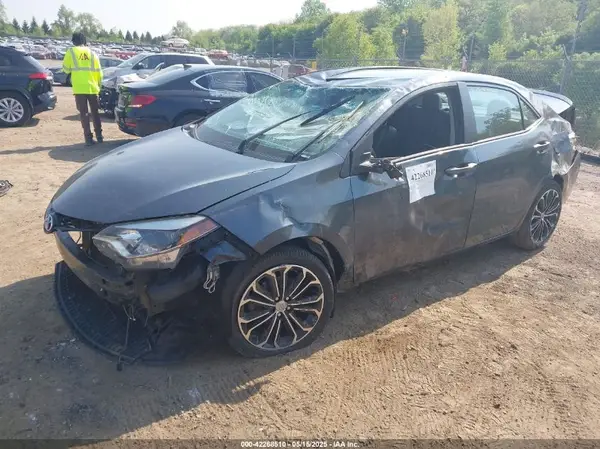 5YFBURHEXGP394916 2016 TOYOTA COROLLA - Image 2