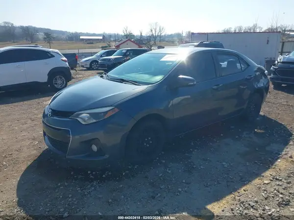 5YFBURHEXGP397542 2016 TOYOTA COROLLA - Image 2