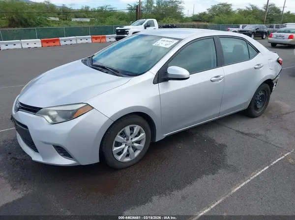 5YFBURHEXGP405445 2016 TOYOTA COROLLA - Image 2