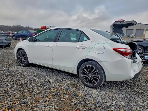 5YFBURHEXGP405946 2016 TOYOTA COROLLA - Image 2