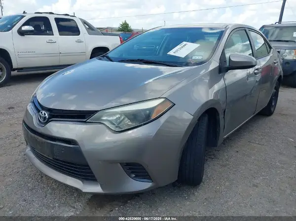 5YFBURHEXGP411620 2016 TOYOTA COROLLA - Image 2