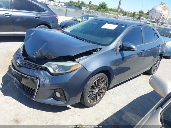 5YFBURHEXGP419409 2016 TOYOTA COROLLA - Image 2