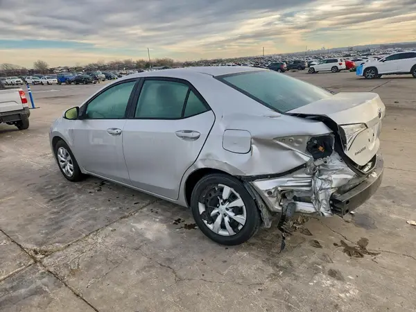 5YFBURHEXGP421158 2016 TOYOTA COROLLA - Image 2