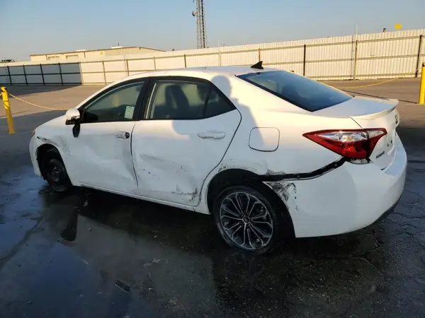 5YFBURHEXGP426943 2016 TOYOTA COROLLA - Image 2