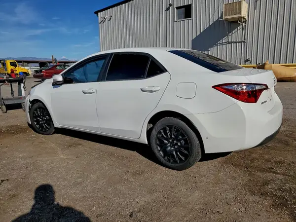 5YFBURHEXGP427011 2016 TOYOTA COROLLA - Image 2