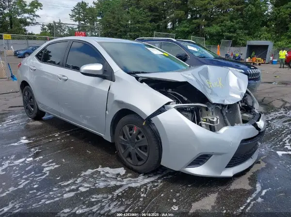 5YFBURHEXGP431673 2016 TOYOTA COROLLA - Image 1