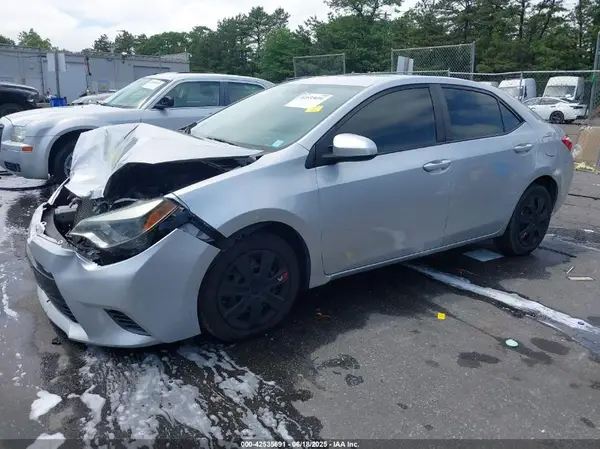 5YFBURHEXGP431673 2016 TOYOTA COROLLA - Image 2