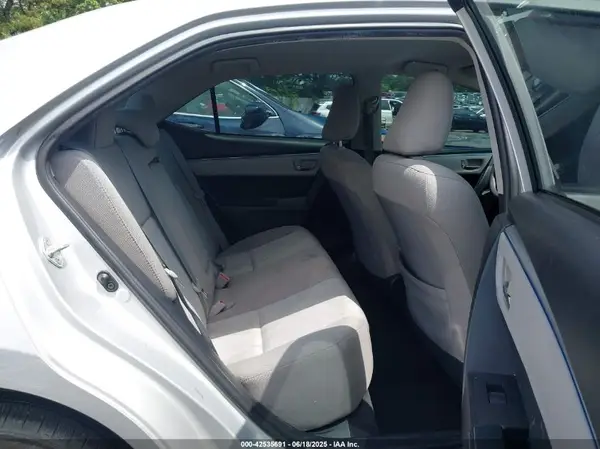 5YFBURHEXGP431673 2016 TOYOTA COROLLA - Image 8