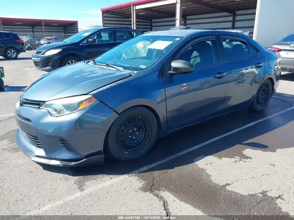 5YFBURHEXGP437375 2016 TOYOTA COROLLA - Image 2