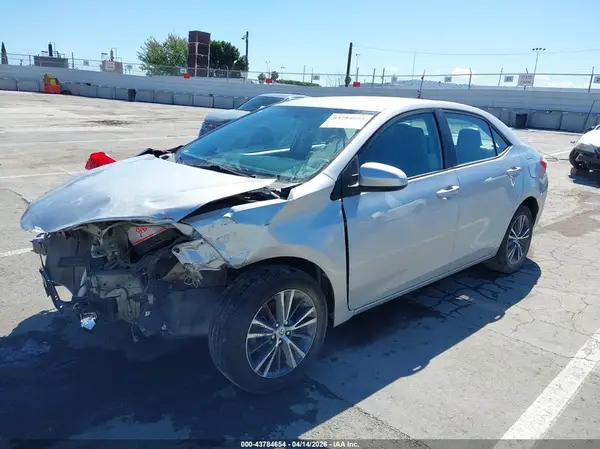 5YFBURHEXGP444021 2016 TOYOTA COROLLA - Image 2