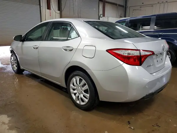 5YFBURHEXGP445864 2016 TOYOTA COROLLA - Image 2