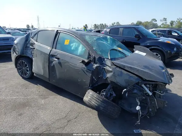 5YFBURHEXGP447467 2016 TOYOTA COROLLA - Image 1
