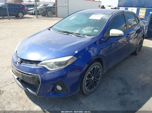 5YFBURHEXGP447887 2016 TOYOTA COROLLA - Image 2