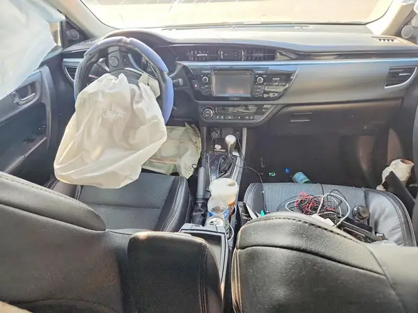 5YFBURHEXGP450899 2016 TOYOTA COROLLA - Image 8