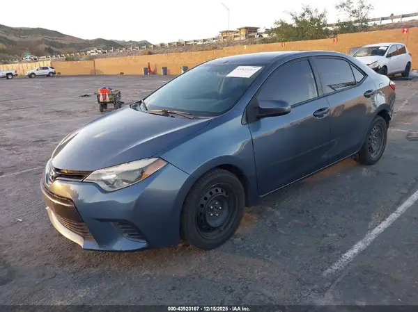 5YFBURHEXGP457075 2016 TOYOTA COROLLA - Image 2