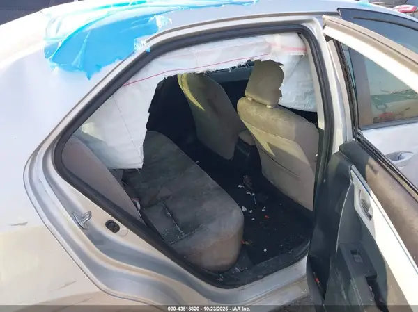 5YFBURHEXGP458176 2016 TOYOTA COROLLA - Image 8