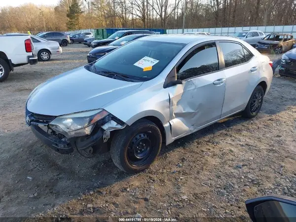 5YFBURHEXGP468335 2016 TOYOTA COROLLA - Image 2