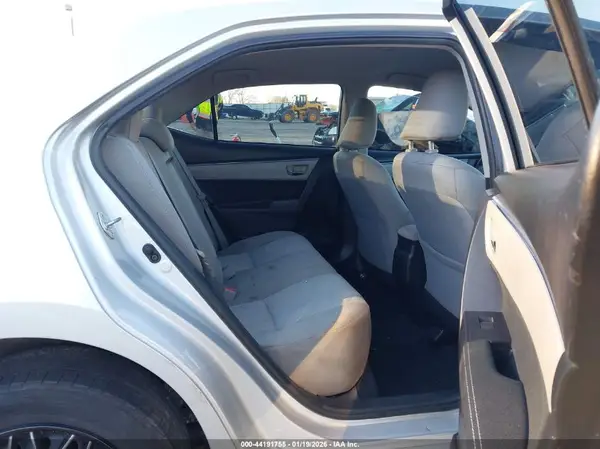 5YFBURHEXGP468335 2016 TOYOTA COROLLA - Image 8