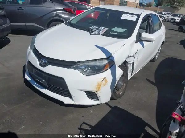 5YFBURHEXGP476919 2016 TOYOTA COROLLA - Image 2