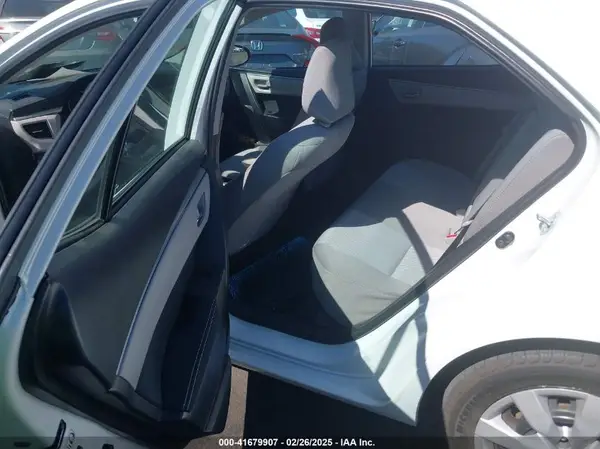 5YFBURHEXGP476919 2016 TOYOTA COROLLA - Image 8