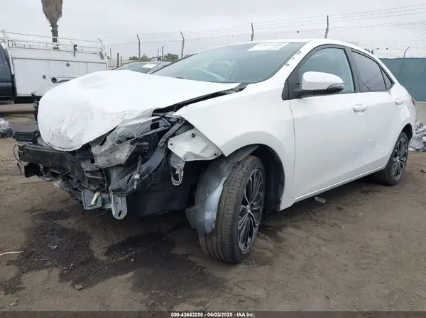 5YFBURHEXGP477181 2016 TOYOTA COROLLA - Image 2