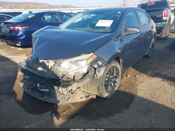 5YFBURHEXGP478122 2016 TOYOTA COROLLA - Image 2