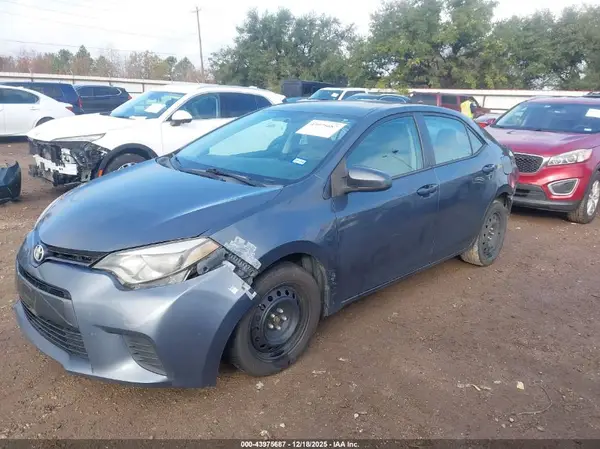 5YFBURHEXGP481358 2016 TOYOTA COROLLA - Image 2