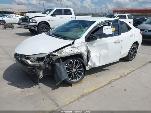 5YFBURHEXGP483899 2016 TOYOTA COROLLA - Image 2