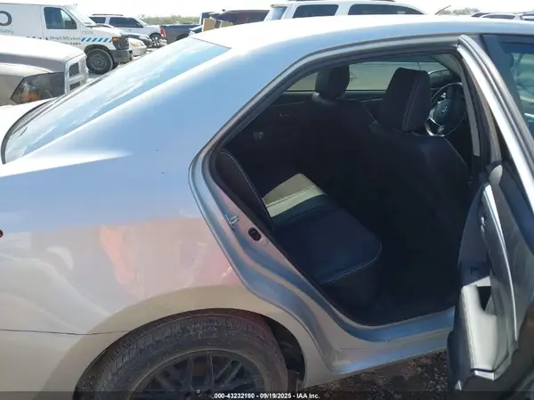 5YFBURHEXGP494062 2016 TOYOTA COROLLA - Image 8