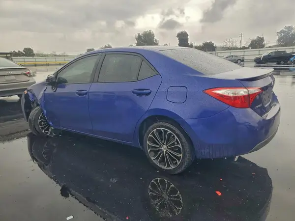 5YFBURHEXGP505898 2016 TOYOTA COROLLA - Image 2
