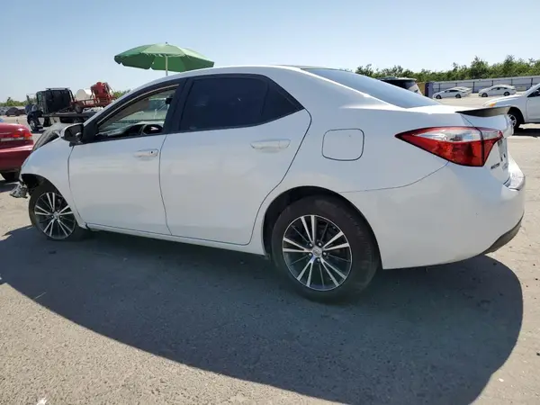 5YFBURHEXGP514570 2016 TOYOTA COROLLA - Image 2