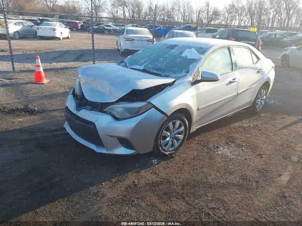 5YFBURHEXGP520837 2016 TOYOTA COROLLA - Image 2