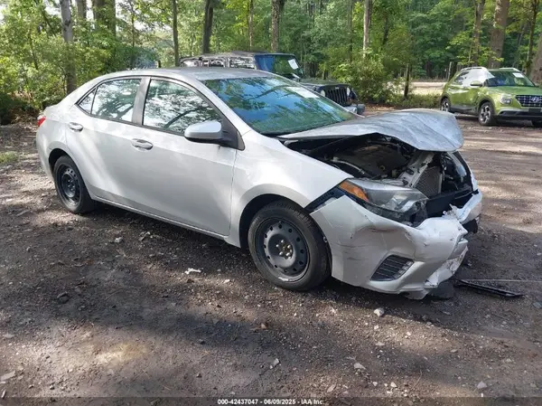 5YFBURHEXGP527335 2016 TOYOTA COROLLA - Image 1