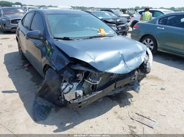 5YFBURHEXGP528761 2016 TOYOTA COROLLA - Image 1