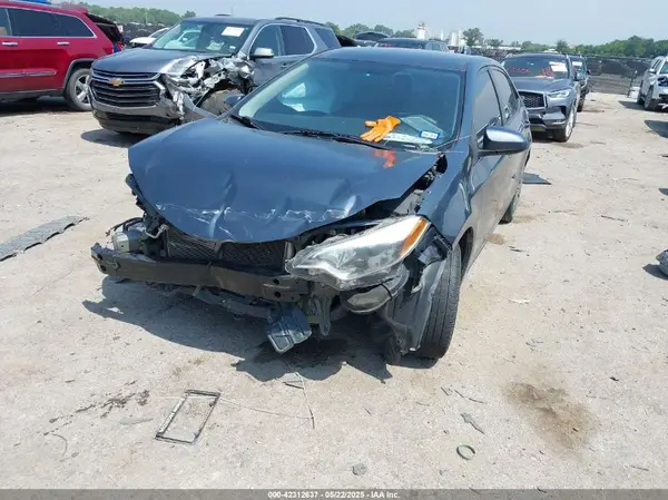 5YFBURHEXGP528761 2016 TOYOTA COROLLA - Image 2