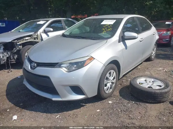 5YFBURHEXGP535385 2016 TOYOTA COROLLA - Image 2
