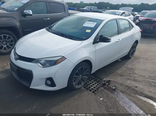 5YFBURHEXGP547679 2016 TOYOTA COROLLA - Image 2