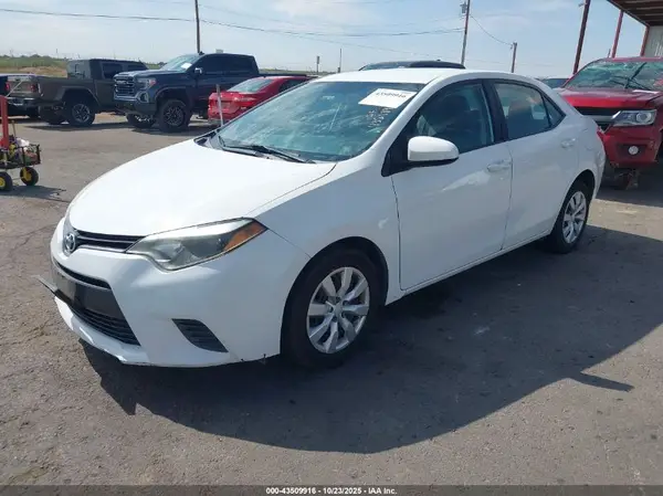 5YFBURHEXGP551652 2016 TOYOTA COROLLA - Image 2